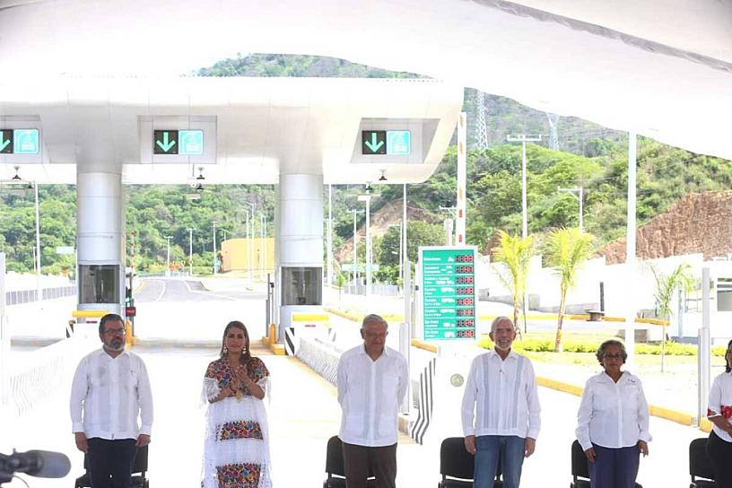 DESEO QUE YA NO SE USE EL PETÓLEO Y LLEGUEN AUTOS ELÉCTRICOS: AMLO