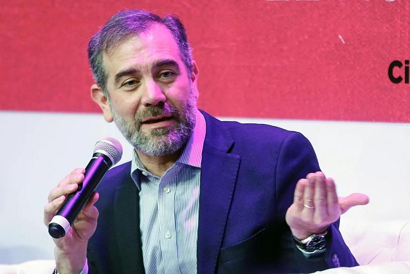 DESIGNAN A LORENZO CÓRDOVA ORADOR ÚNICO DE LA MARCHA POR NUESTRA DEMOCRACIA 