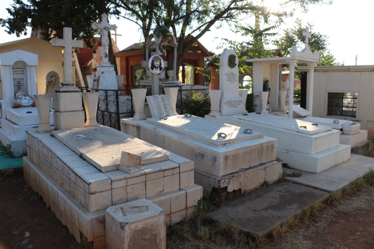 EMPRENDEN PROGRAMA DE REGULARIZACIÓN DE TERRENOS DE LOS PANTEONES DE FRESNILLO