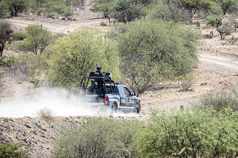DETIENE FUERZAS DE SEGURIDAD A UN HOMBRE POR PORTACIÓN DE ARMA CORTA 