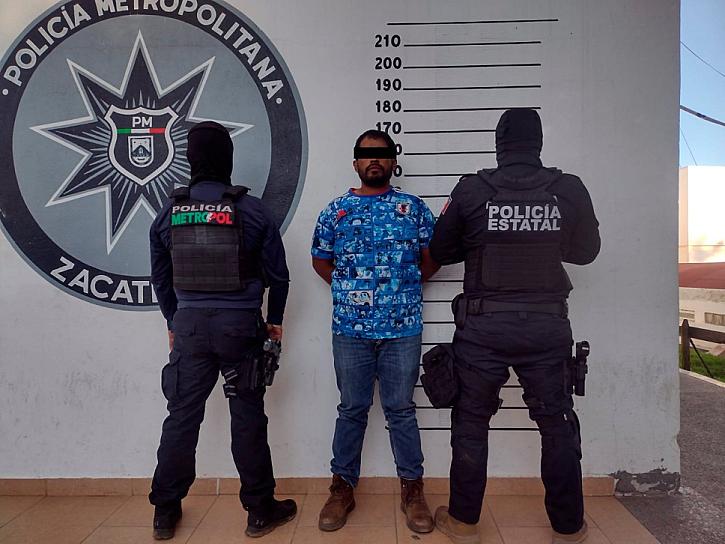 DETIENE METROPOL A UN HOMBRE QUE TRAÍA 4 KG DE MARIHUANA EN SU AUTO