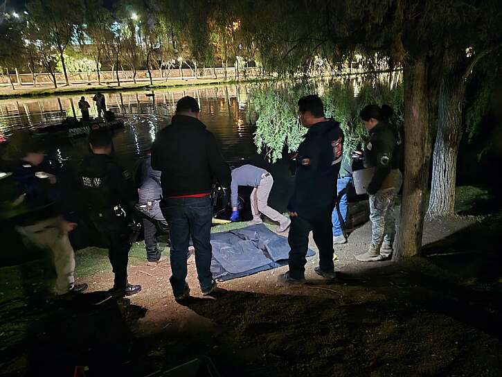 LOCALIZAN CUERPO DE ESTUDIANTE AHOGADO EN EL LAGO DE LA ENCANTADA
