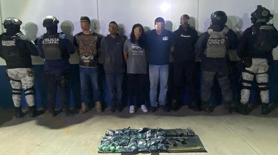 DETIENEN A 5 PERSONAS EN CUAUHTÉMOC PORTABAN ARMAS Y DROGA; HAY DOS COLOMBIANOS 