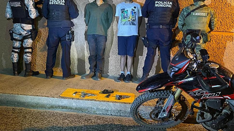 DETIENEN A DOS HOMBRES INVOLUCRADOS EN ATAQUE ARMADO EN CALERA