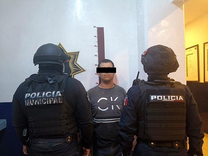 Detienen a dos hombres por robo en Guadalupe 