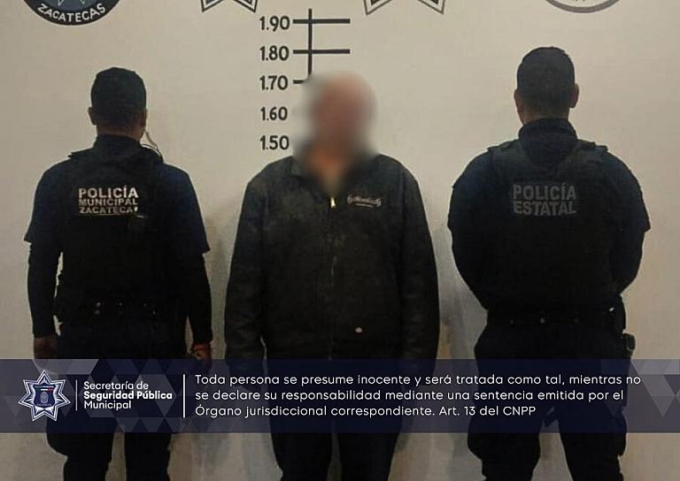 DETIENEN A UN HOMBRE POR AGREDIR A SUS PADRES, DOS ADULTOS MAYORES