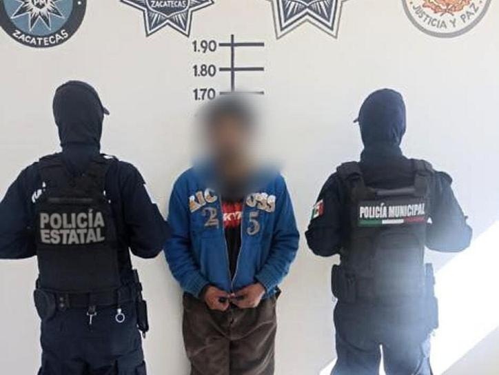 DETIENEN A HOMBRE POR ROBAR CABLES 