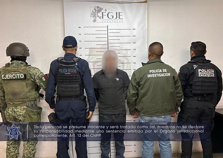 Detienen a hombre que tenía orden de aprehensión por violencia familiar