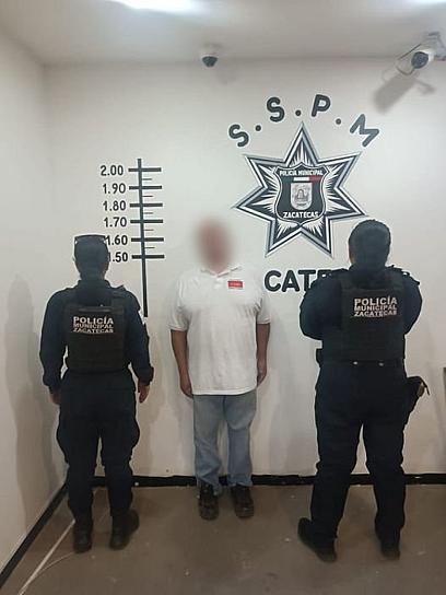 DETIENEN A JOSÉ MANUEL POR AGRESIVO
