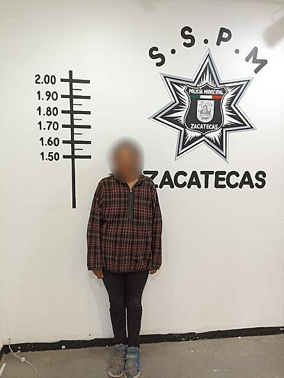 DETIENEN A MARINA POR GOLPEAR A SU PADRE