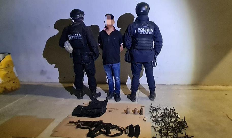 DETIENEN A PROBABLE INTEGRANTE DE GRUPO DELINCUENCIAL EN FRESNILLO 
