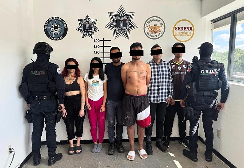 DETIENEN A SEIS PERSONAS POR NARCOMENUDEO Y ROBO 