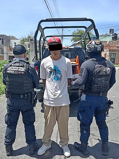 DETIENEN A SUJETO POR ROBO; CONTABA CON ORDEN DE APREHENSIÓN VIGENTE