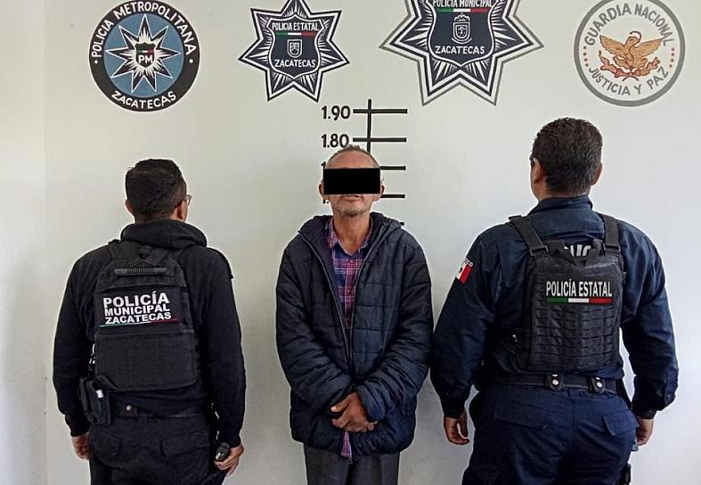 DETIENEN A UN HOMBRE POR ACOSO SEXUAL