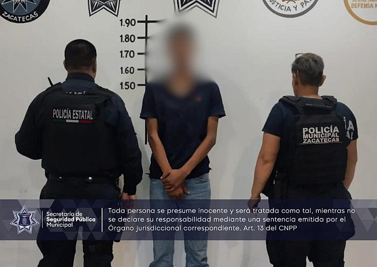 DETIENEN A UN HOMBRE POR AGEDIR A SU PAREJA