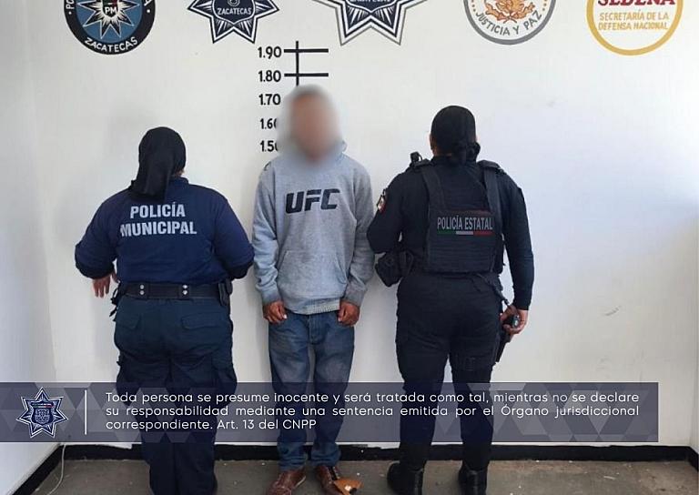 Detienen a un hombre por agredir a su madre