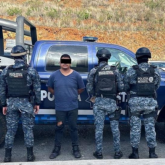 DETIENEN A UN HOMBRE POR POSESIÓN DE VEHÍCULO ROBADO