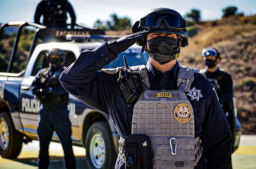 DETIENEN A UN HOMBRE POR PORTAR DROGA 