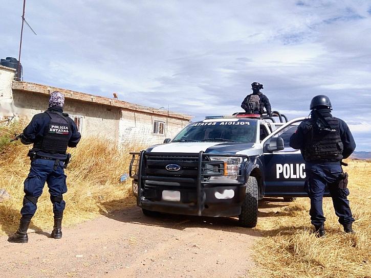 DETIENEN A UN HOMBRE POR PORTAR UN ARMA 