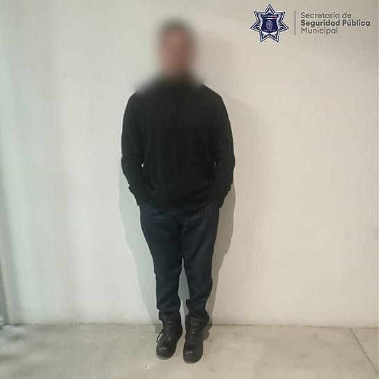 DETIENEN A UN HOMBRE POR VIOLENCIA FAMILIAR