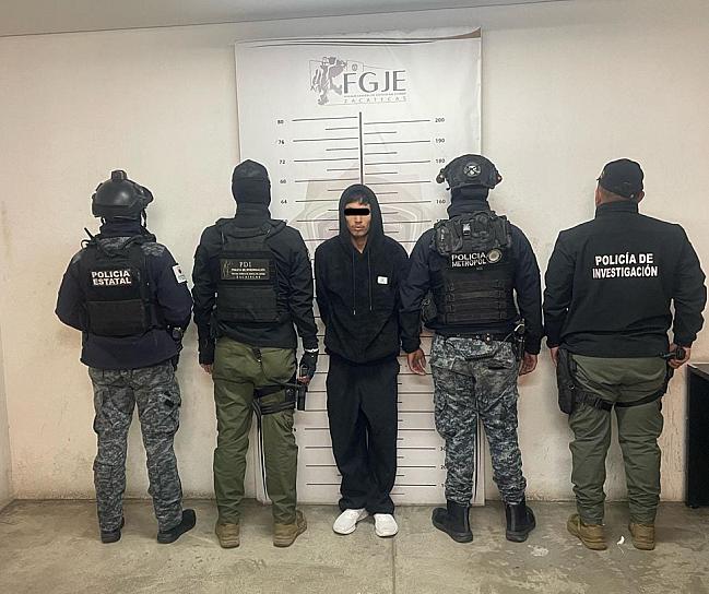 Detienen a un hombre y aseguran droga tras cateo en Guadalupe