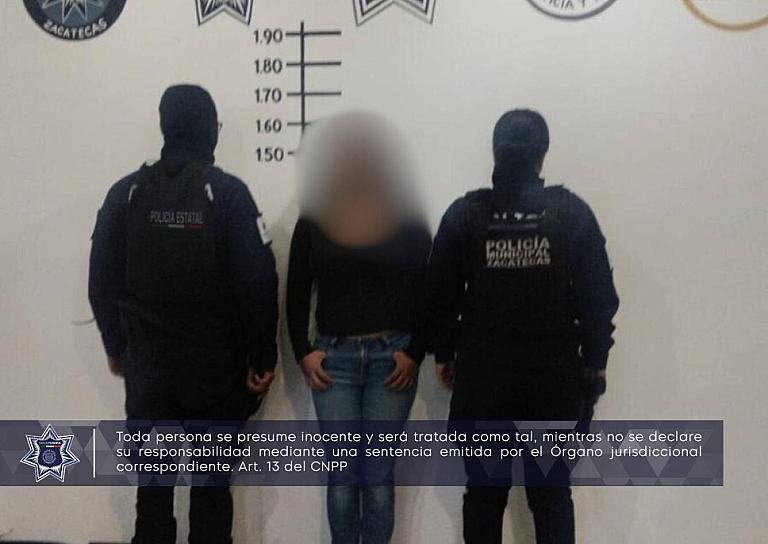 DETIENEN A UN HOMBRE Y UNA MUJER POR DESOBEDIENCIA