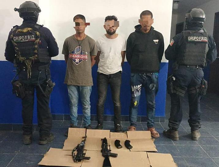 DETIENEN FUERZAS DE SEGURIDAD A TRES HOMBRES EN PINOS