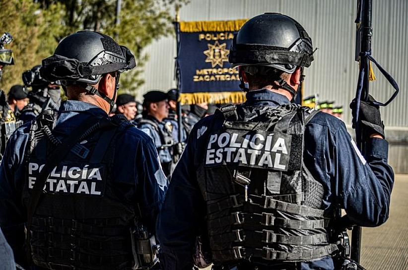 DETIENEN FUERZAS POLICIALES A DOS HOMBRES POR POSESIÓN DE DROGA Y CARTUCHOS