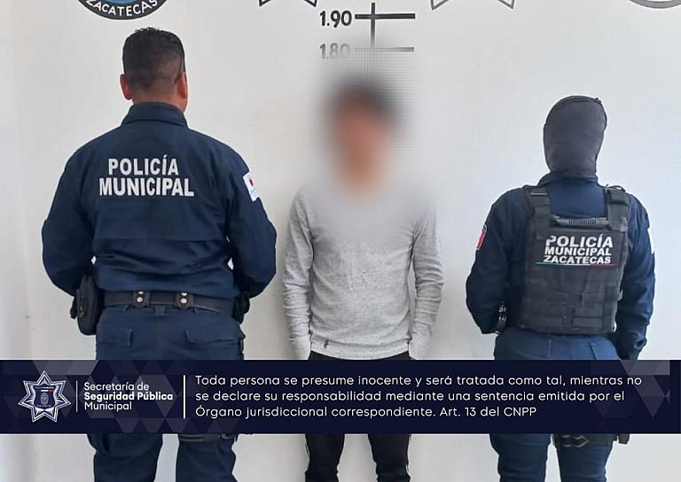 DETIENEN POLICÍAS A UN HOMBRE QUE VIOLENTÓ A SU PAREJA 
