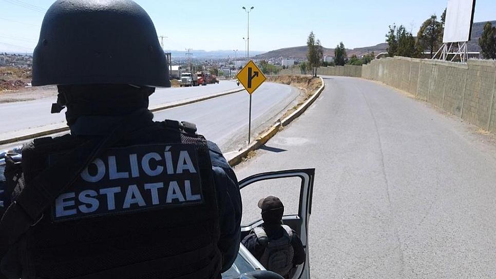 DETIENE PEP A DOS HOMBRES POR PORTAR ARMAS 