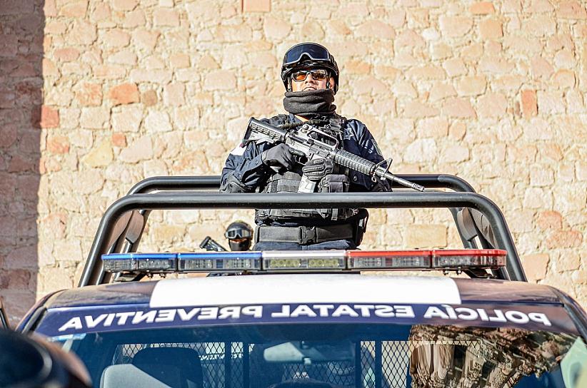 DETIENE PEP A UN HOMBRE POR CONDUCIR UNA MOTO CON DATOS ALTERADOS 