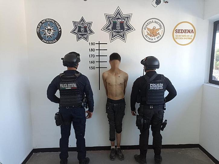 DETIENE PEP A UN HOMBRE POR CONDUCIR UNA MOTO ROBADA 