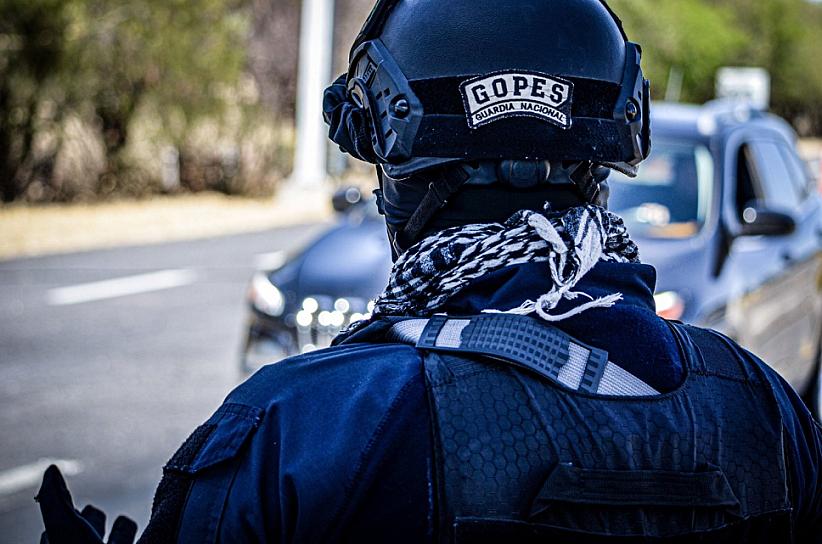 DETIENE PEP A UN HOMBRE POR ROBO Y POSESIÓN DE DROGA 