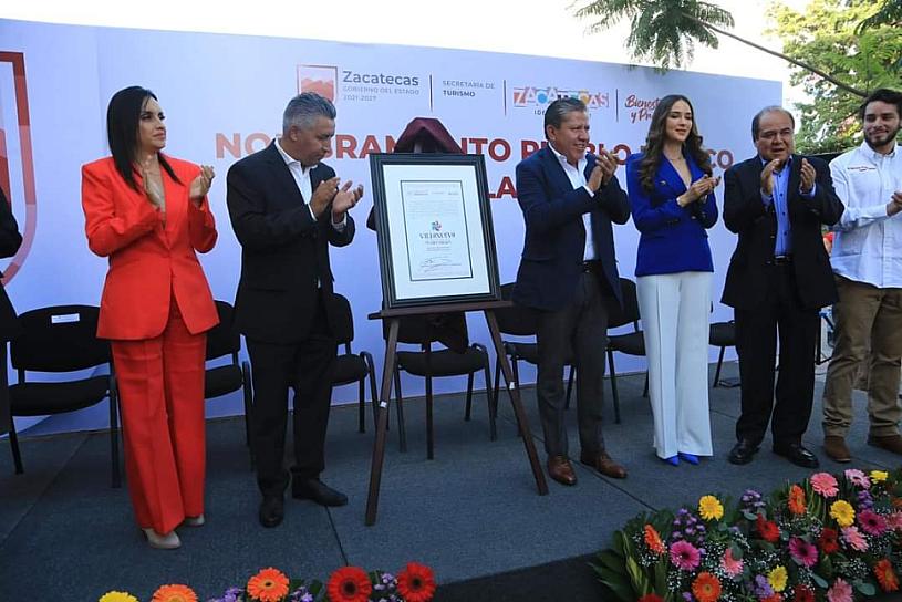 DEVELAN PLACA DEL NOMBRAMIENTO DE VILLANUEVA PUEBLO MÁGICO