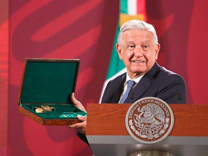 DEVUELVE CUBA A MÉXICO PISTOLA QUE HIZO MADERO PARA VILLA