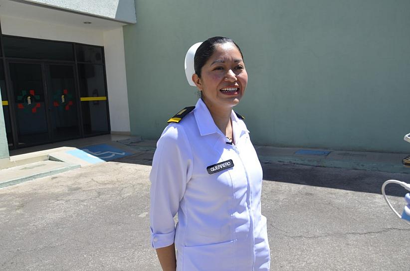 DIFÍCIL COMPAGINAR EL SERVIR MILITAR CON EL ARTE DE SER MADRE 