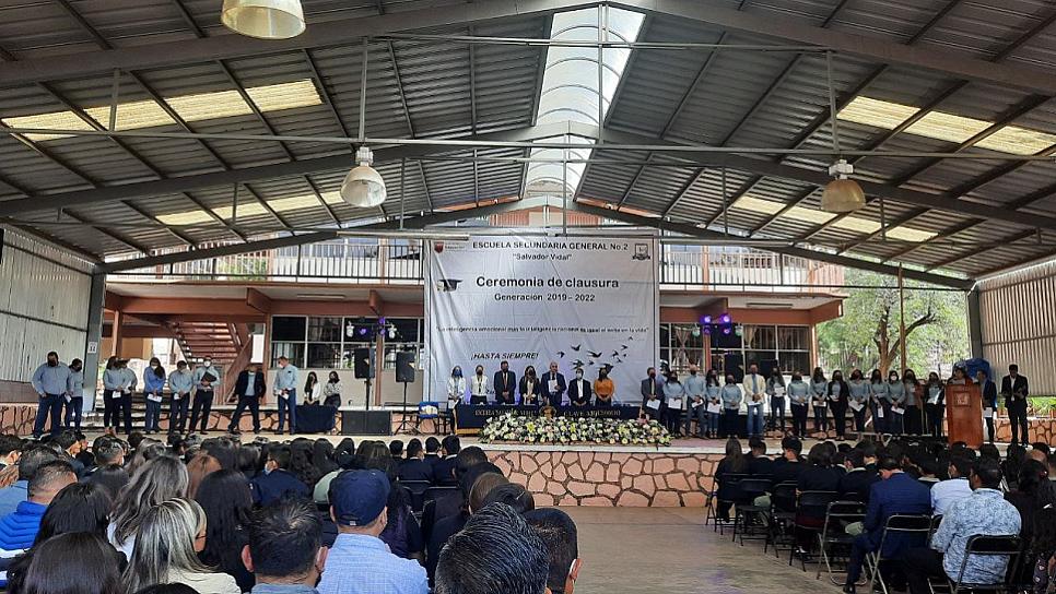 DICEN ADIÓS A LAS AULAS, ALUMNOS DE LA SECUNDARIA SALVADOR VIDAL