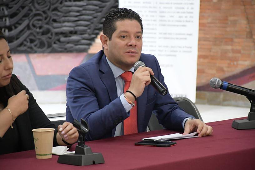 DICTAMEN A FAVOR DEL ABORTO CORRESPONDE A LEGISLADORES: XERARDO RAMÍREZ