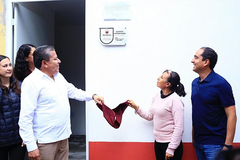 DIGNIFICAN VIVIENDAS DE FAMILIAS GUADALUPENSES