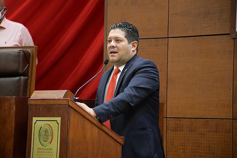 DIPUTADO XERARDO RAMÍREZ RECABA FIRMAS PARA EXIGIR RENUNCIA DE SECRETARIO DE SEGURIDAD
