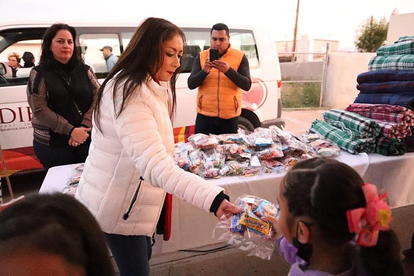 DISFRUTAN DE LAS POSADAS COMUNITARIAS FAMILIAS DE JOMULCO, EL PORVENIR, RÍO FLORIDO Y JOMULQUILLO