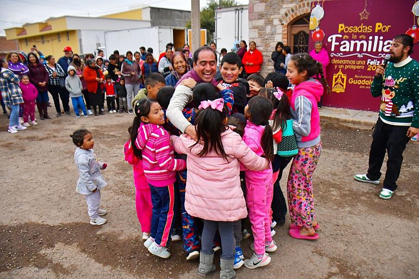 DISFRUTAN FAMILIAS DE TACOALECHE POSADAS POR LA FAMILIA 