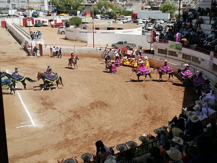 DISFRUTAN FRESNILLENSES DE LA FERIA DE ESCARAMUZAS EN LA FENAFRE 2024