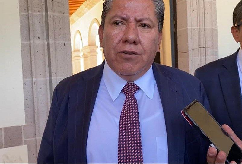 DISPUESTO, DAVID MONREAL, A LIQUIDAR A TRABAJADORES DE LA FGJEZ