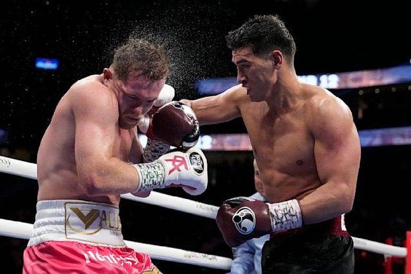 DMITRY BIVOL VENCE AL CANELO ÁLVAREZ EN LAS VEGAS 