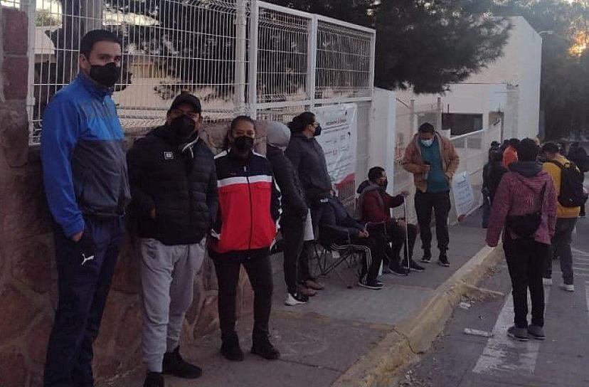    DOCENTES DE EDUCACIÓN FÍSICA TOMAN LA SEDUZAC, EXIGEN APEGO A LA NORMATIVIDAD Y A LOS PROCESOS VIGENTES