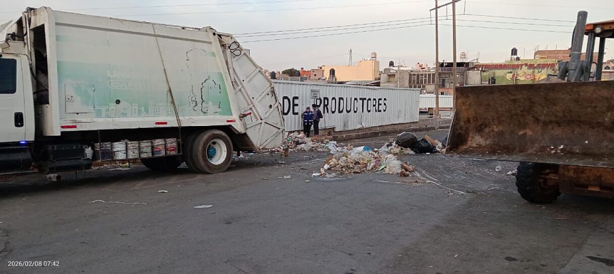 REFUERZAN LIMPIEZA Y MANTENIMIENTO EN TIANGUIS Y CENTRO HISTÓRICO