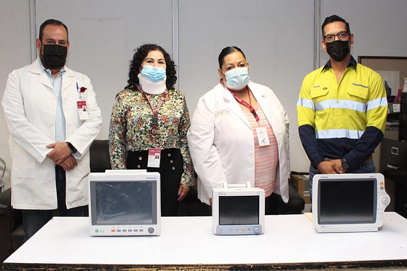 DONA MINERA PEÑASQUITO TRES MONITORES CARDÍACOS AL HOSPITAL DEL ISSSTE 