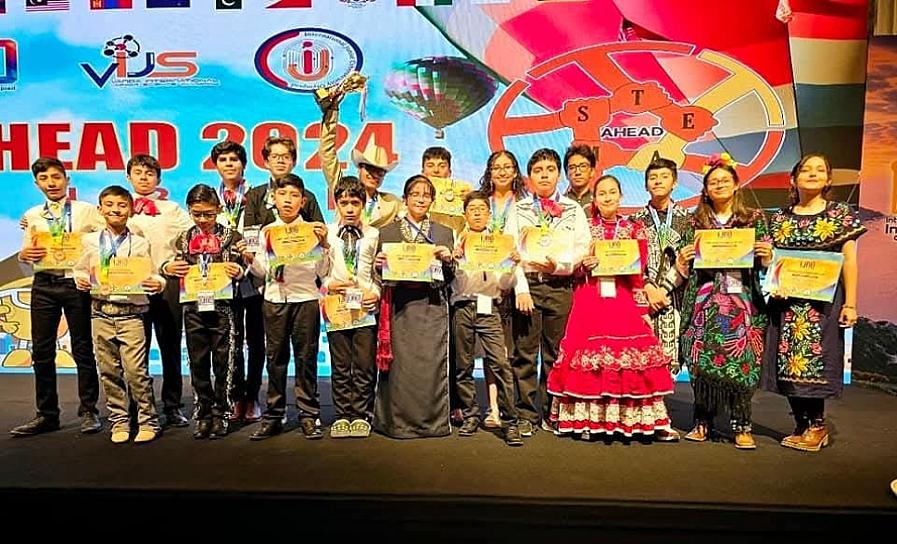 Estudiantes zacatecanos, campeones mundiales en Olimpiada de Matemáticas en Turquía