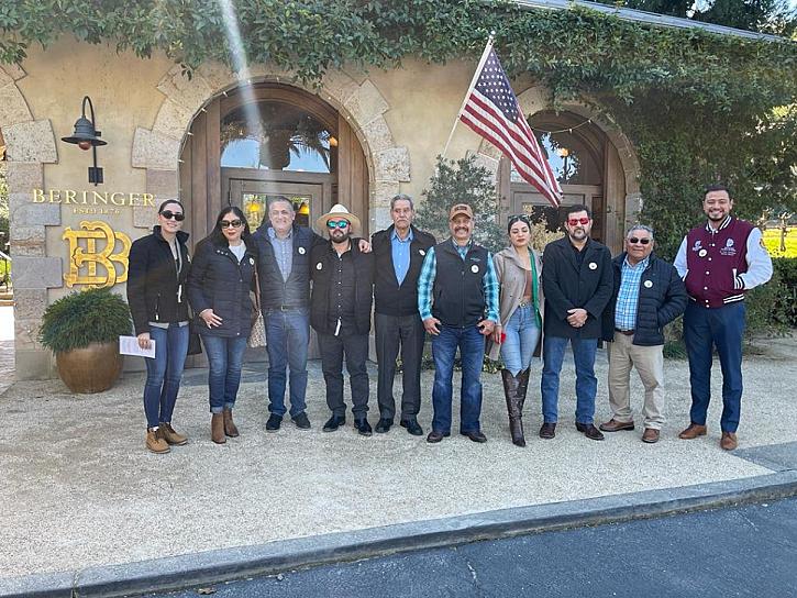 OBTIENE HUMBERTO SALAZAR APOYO DE MIGRANTES PARA JEREZANOS